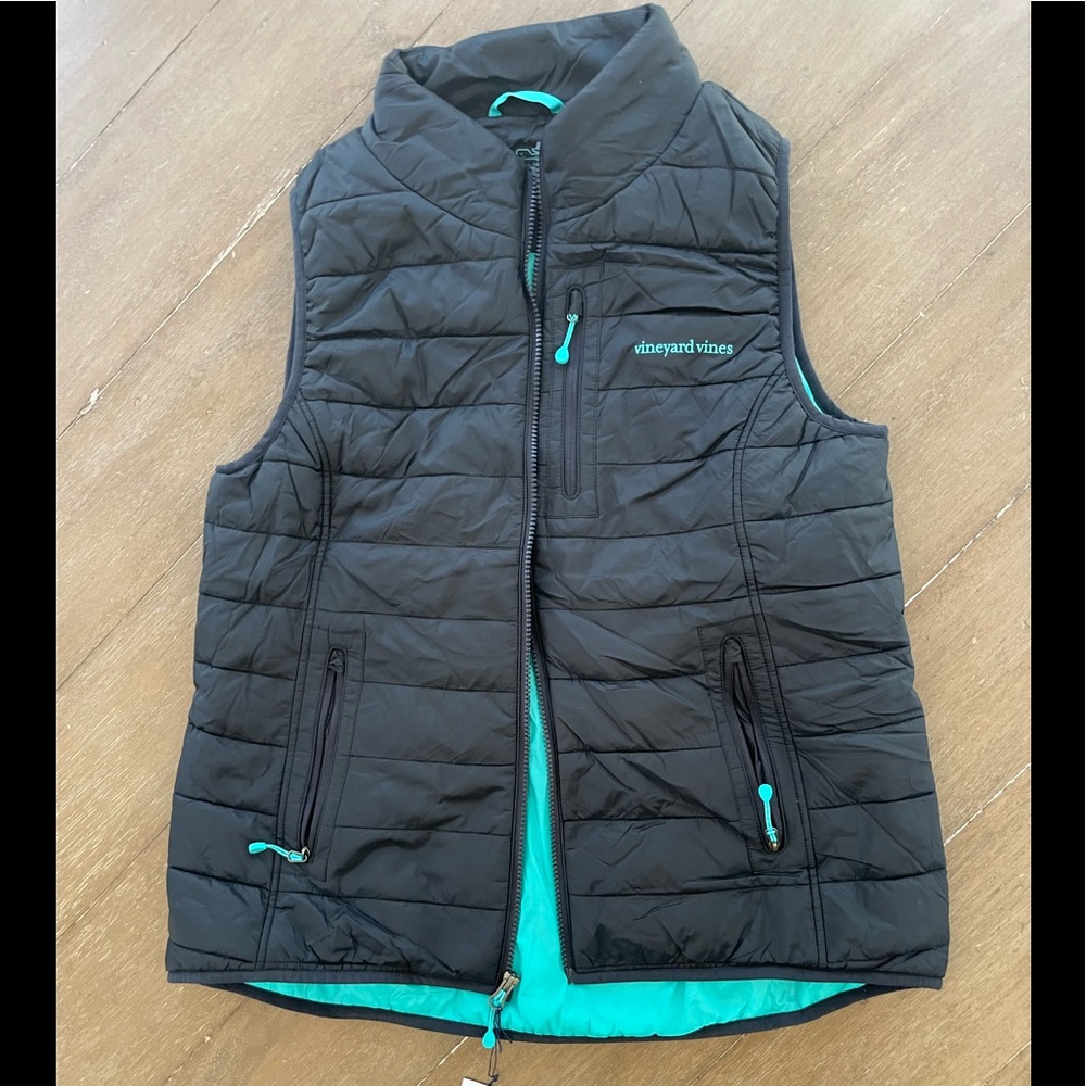 Vineyard Vines Puffer Vest Medium
